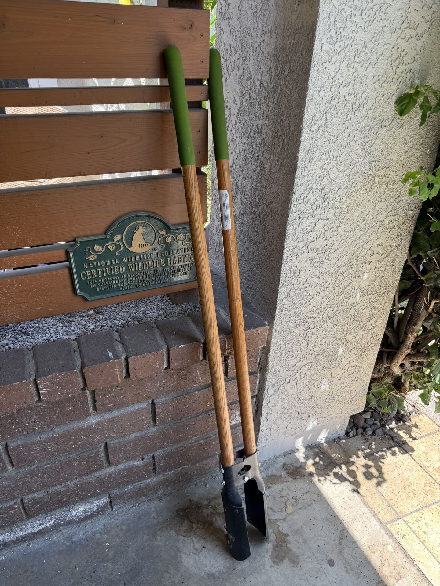 Post Hole Digger Wood Handle With Ruler