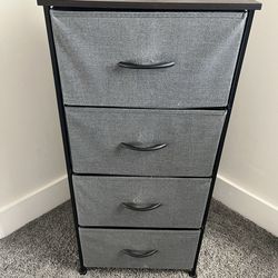 Dresser -Fabric folding