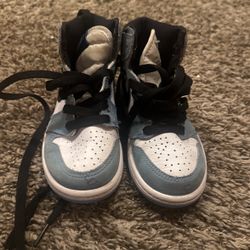 Nike Jordan 1s Kids 11C