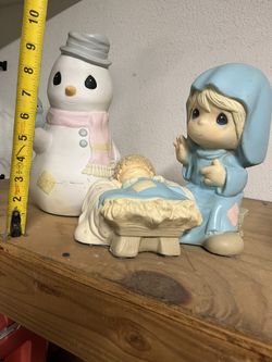 large Christmas, precious moments figurines measurements