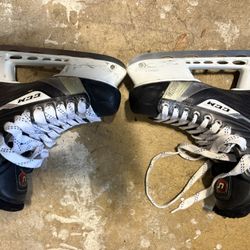 Hockey skates