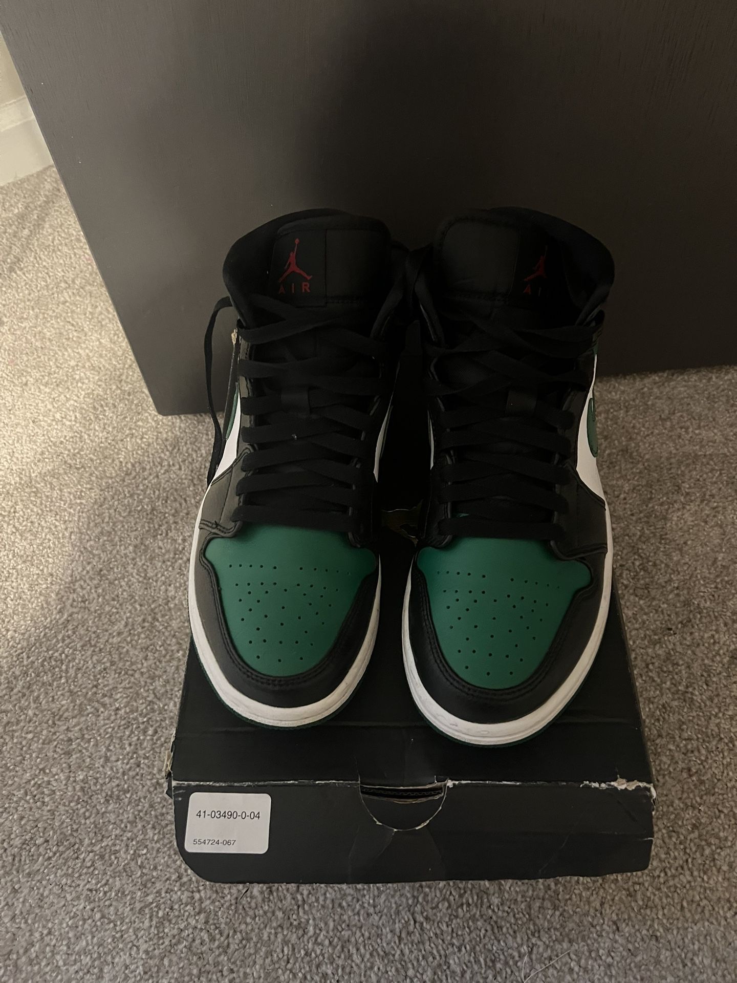 Air Jordan 1 Mid Pine Green (Men Size 8)