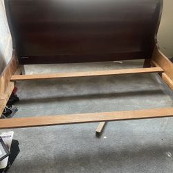 Cherry 🍒 🪵 Wood Bedroom Set 