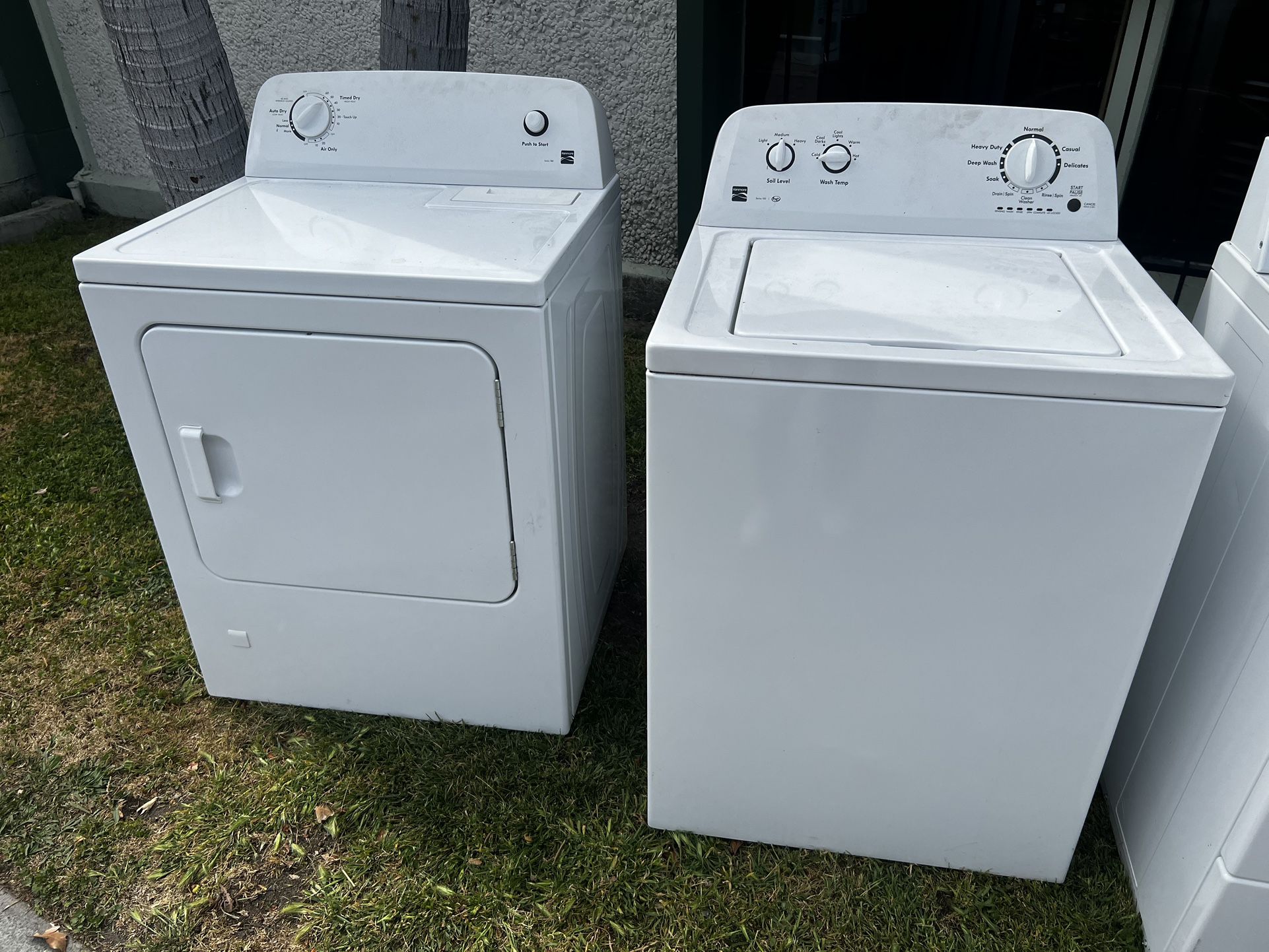 Kenmore He Top Load Washer With Agitator And Gas Dryer Set In White 