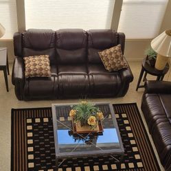 Couch/Loveseat/Coffee Table/Rug