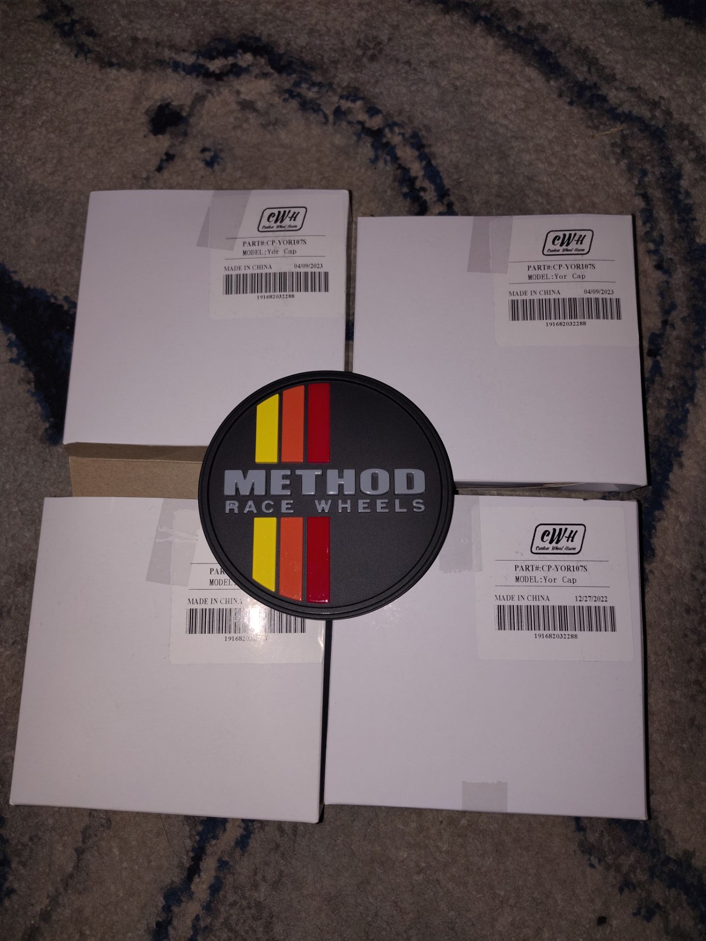 Method Race Wheels center caps (4)