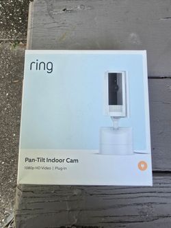 Ring Pan-Tilt Indoor Cam 1080p Plug-In