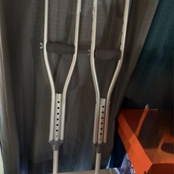 youth crutches 