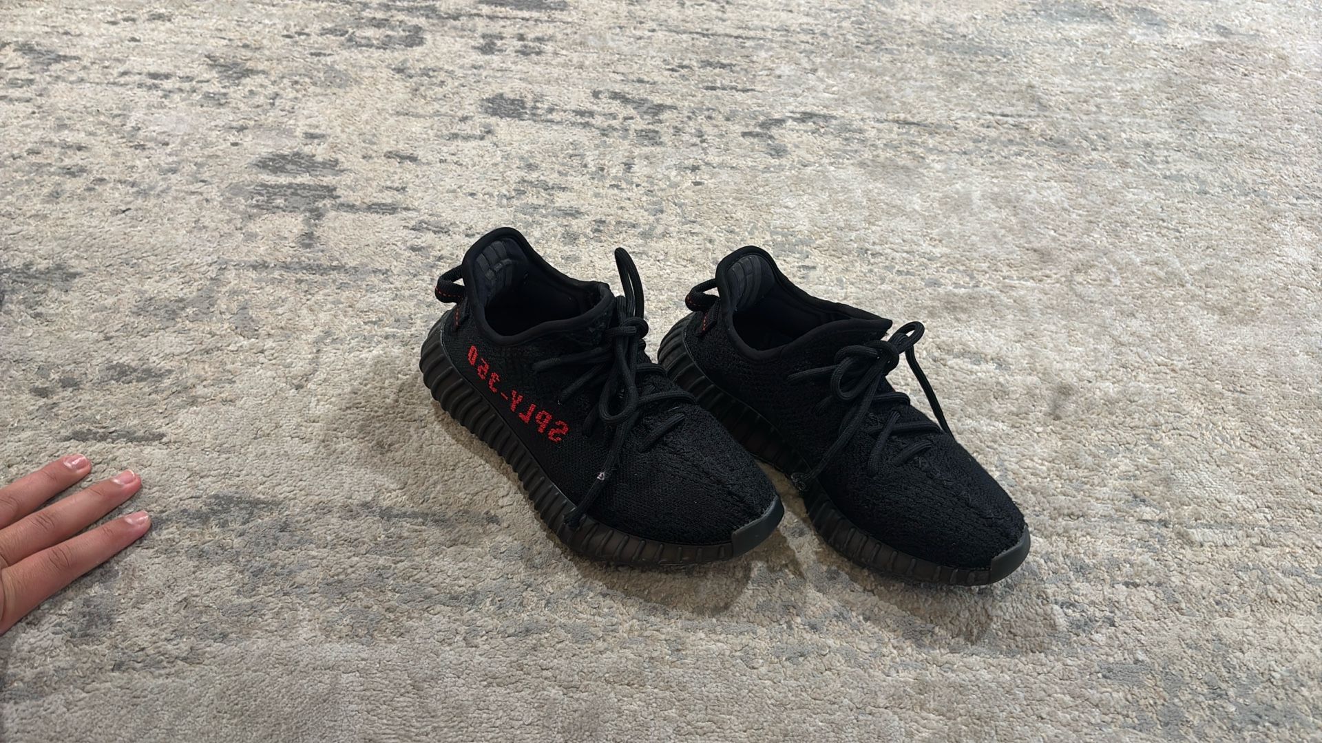 Adidas Yeezy Boosts 350 V2 “Bred” /  Black/Red Size 4