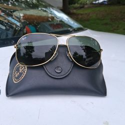 Ray-Ban RB3267 64mm Gold Aviators + Case | Near Perfect  Lenses