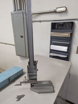 Height gage