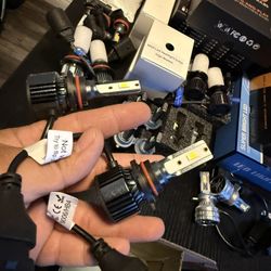 LED Bulbs lights White color Different models 9005/9006/H11/H8H9/H13/9007/9003 And more perfect brights and we have super brights and extreme brights 