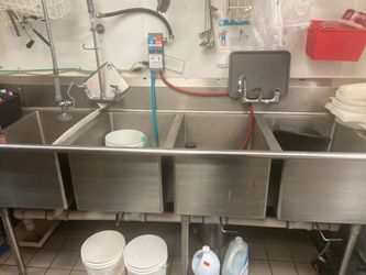 3 compartment sink with drain board on both side