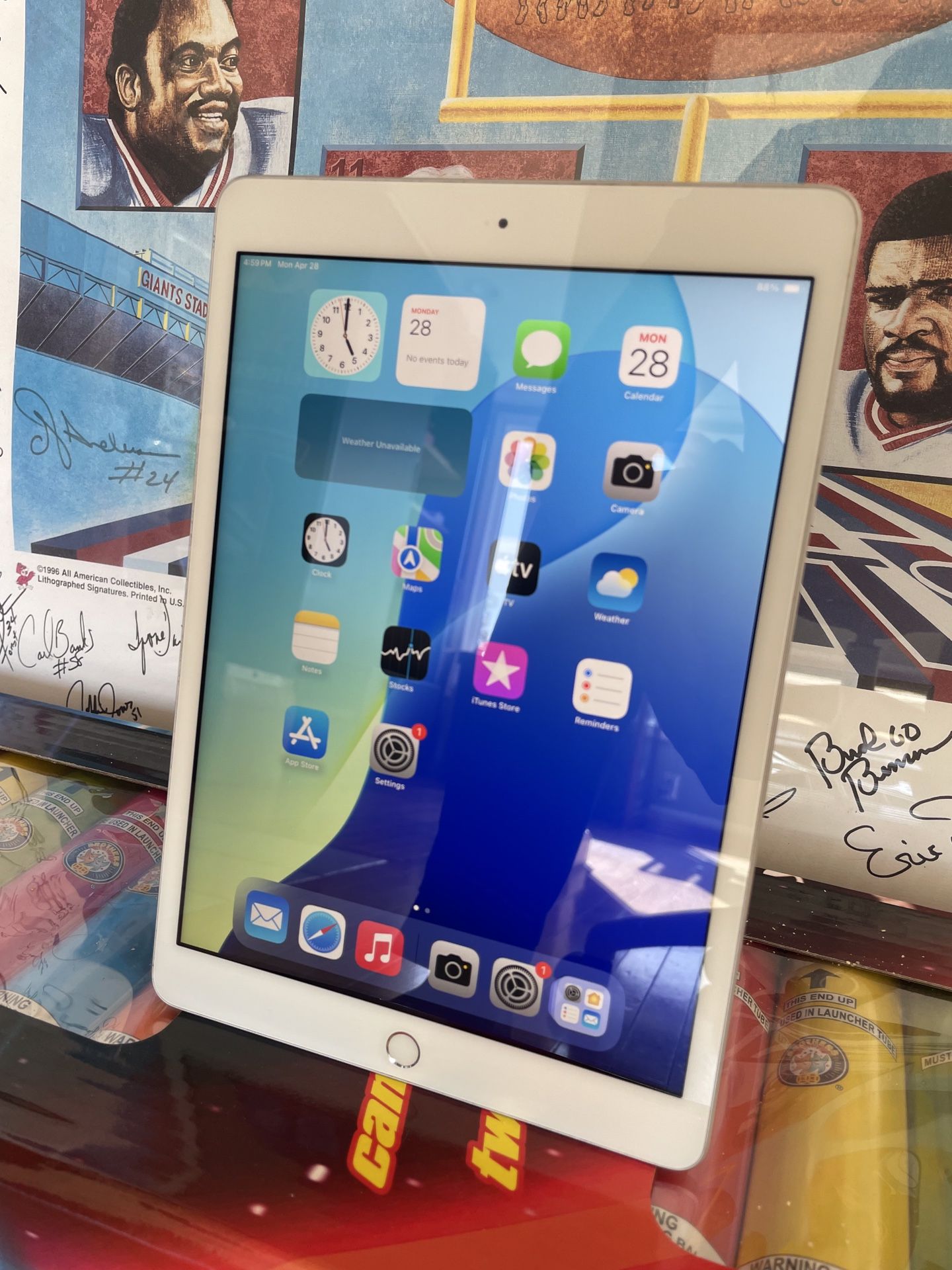 10.2” Apple iPad 7th Generation 128GB w/ Warranty