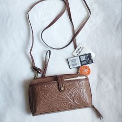 The Sak Iris Leather Crossbody 