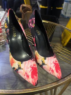 Guess Floral Print Pointed-Toe Heels