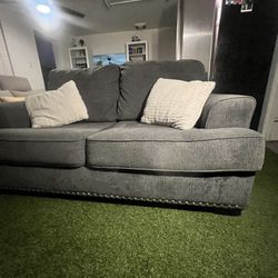 Couch Free Delivery 