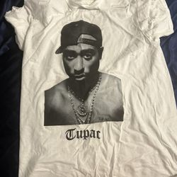 tupac tee. medium but fits big