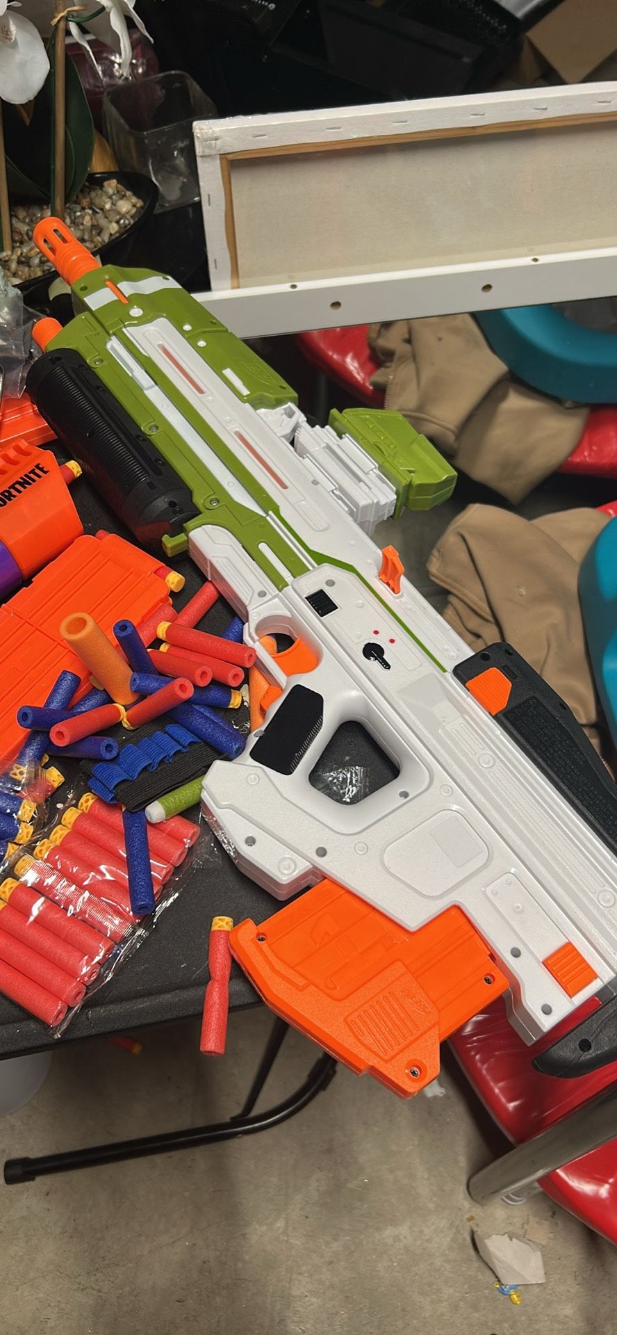 Nerf guns +darts please read description