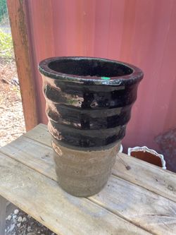 Heavy high quality Vietnamese clay pot