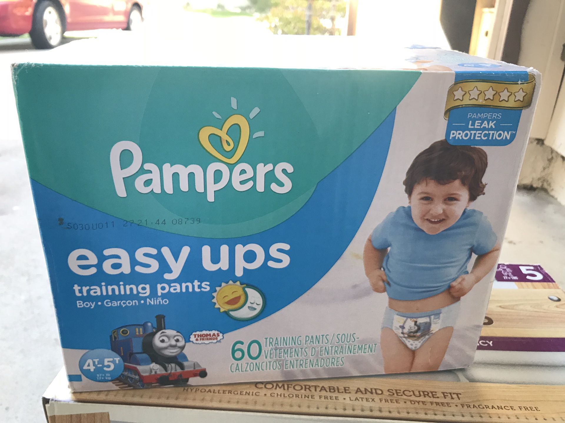 Pampers Easy Ups Hello Kitty Training Pants Size 4T–5T, 60 ct