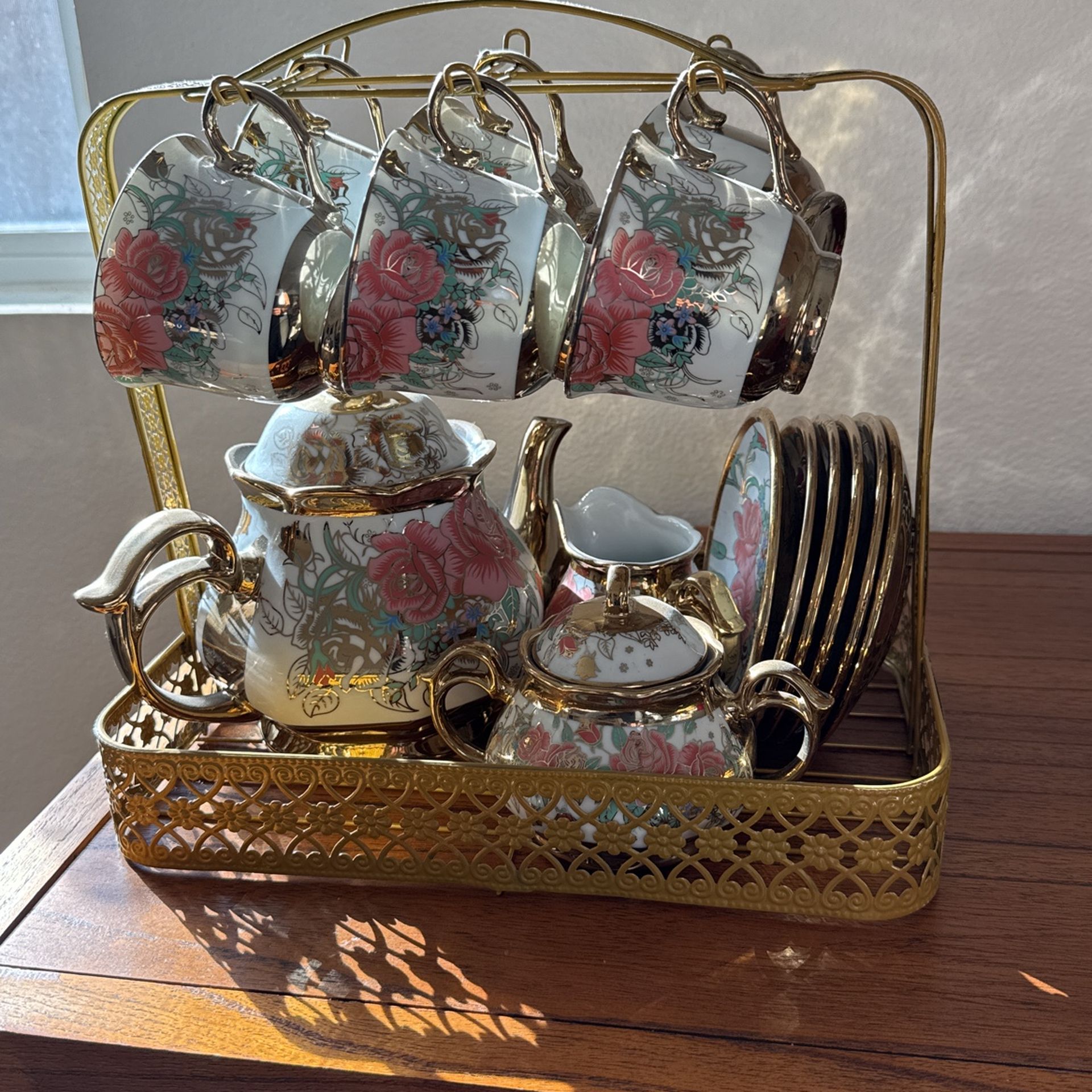 Tea Pot Set.