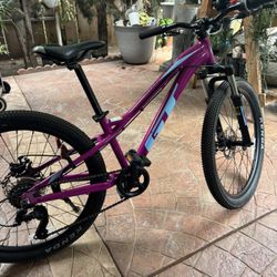 GT STOMPER PRO 24” Bike