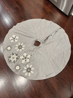 Grey Tree Skirt 