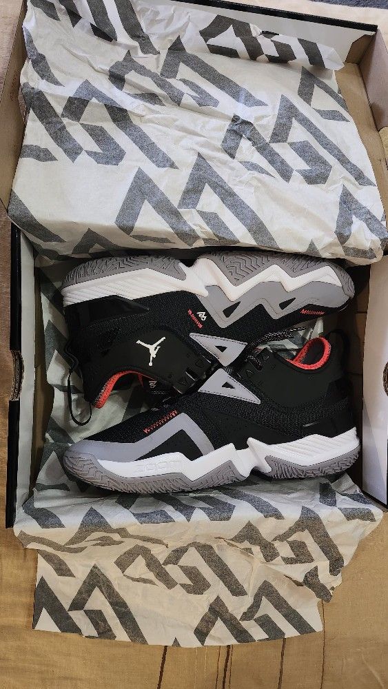 JORDAN WESTBROOK ONE TAKE SIZE 11