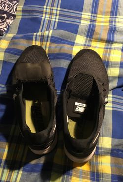 Nike Free Runs size 10