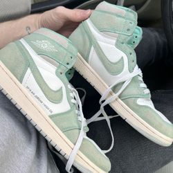 Men’s Size 10.5 Air Jordans 