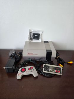 Nintendo Entertainment system NES with 2 controllers, brand new  HDMI Adaptor