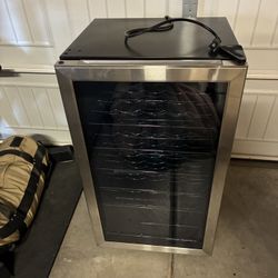 Insignia 29-Bottle Wine Cooler