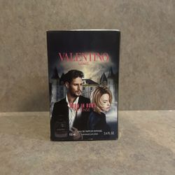 Valentino Uomo Born in Roma Intense Eau de Parfum (100ml / 3.4 fl oz).