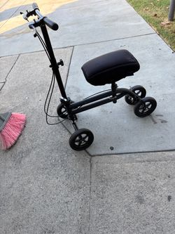 Knee scooter