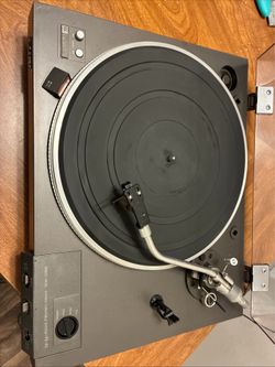 vintage Sony PS-X5 direct drive turntable featuring