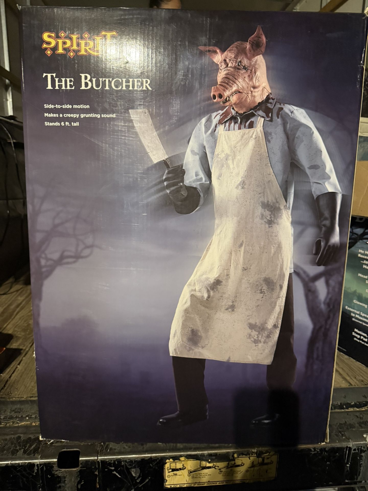 Halloween The Butcher Animatronic