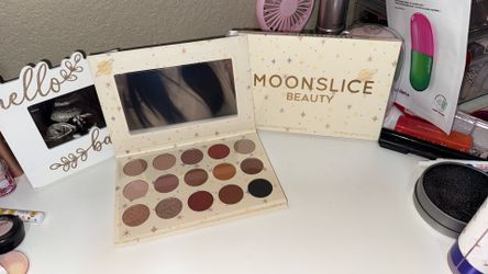 Moonslice Beauty Eyeshadow Palette