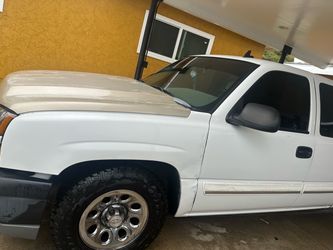 Chevy Silverado  white