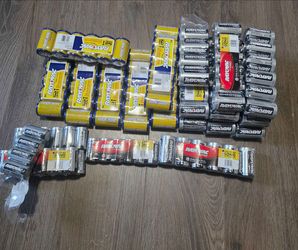 Rayovac Heavy duty  D 6 and C 6