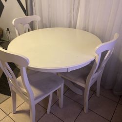 Dinning Table
