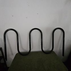 Black Metal Bicycle Stand 