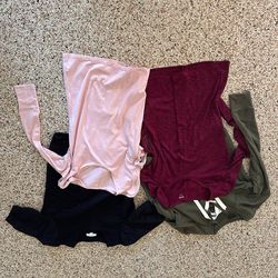 Women’s Tops XS Lot Of 4