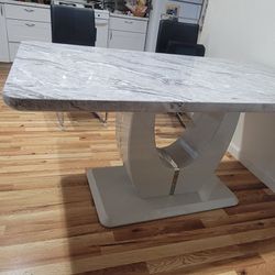 Kitchen Table 