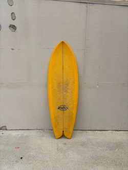 Fish surfboard lost retro 5’5