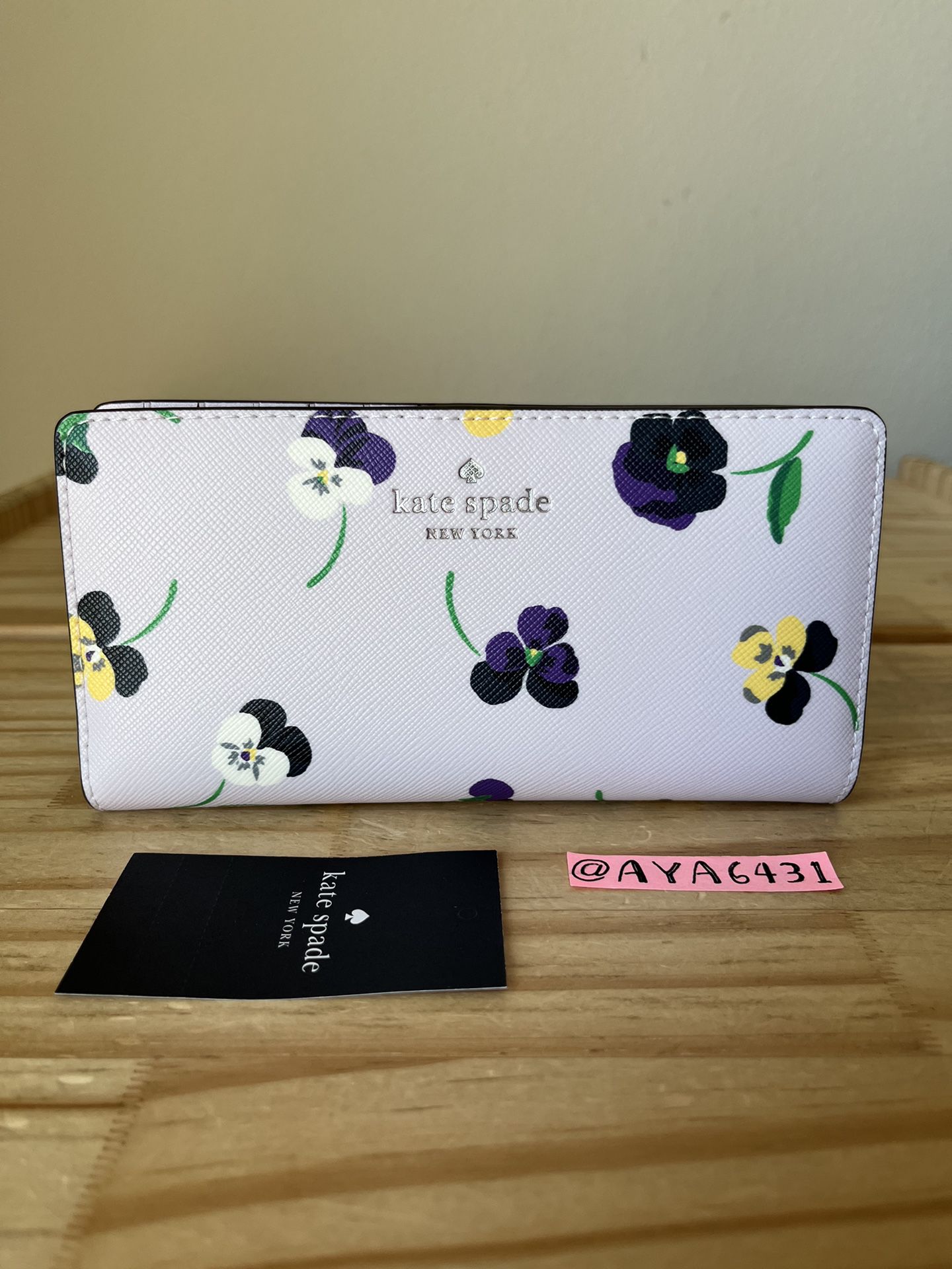 Authentic Kate Spade Leather Lrg &sm   W/tag Firm for Sale in Pompano  Beach, FL - OfferUp
