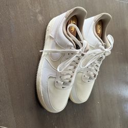 Nike Air Force 1. Off White. 