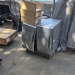 Whirlpool Washer And Drier Stands