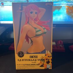 Glitters & Glamours Nami