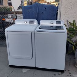 Washer and gas dryer